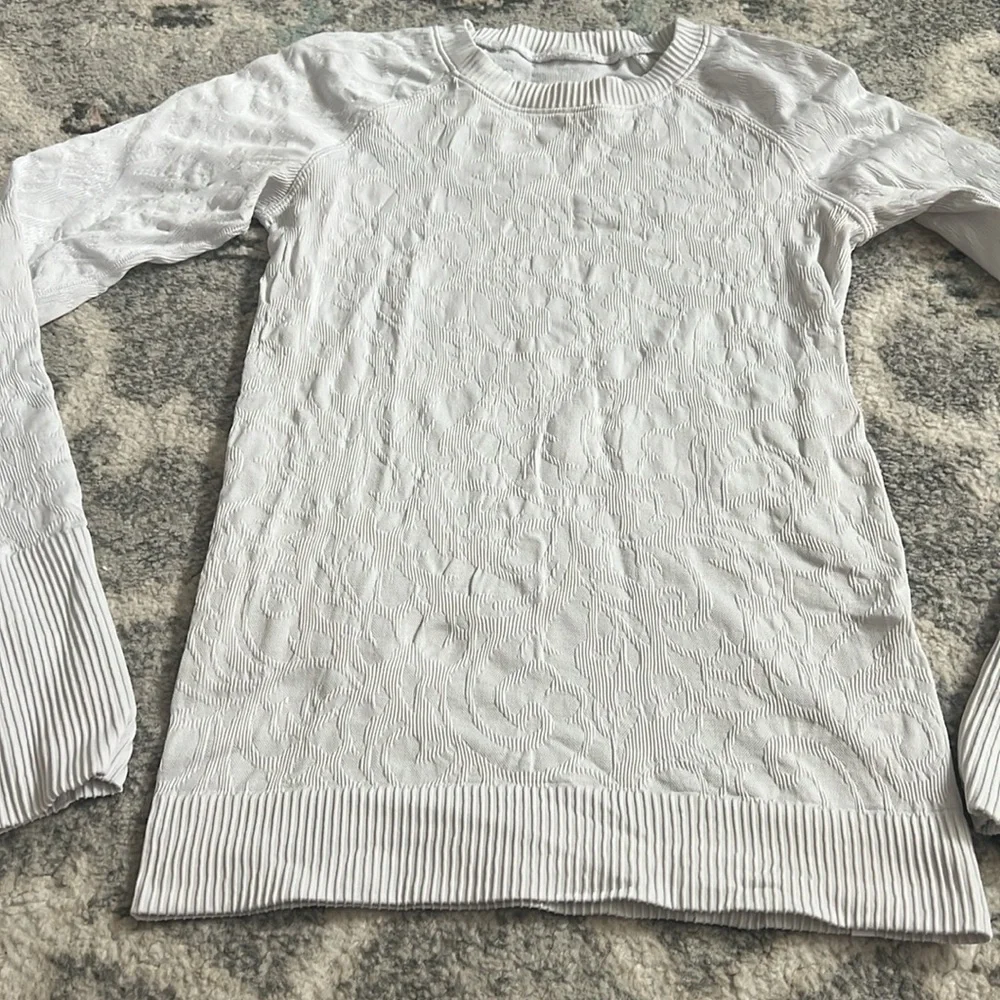 Lululemon Floral Textured Rest Less Pullover - Picture 3 of 9